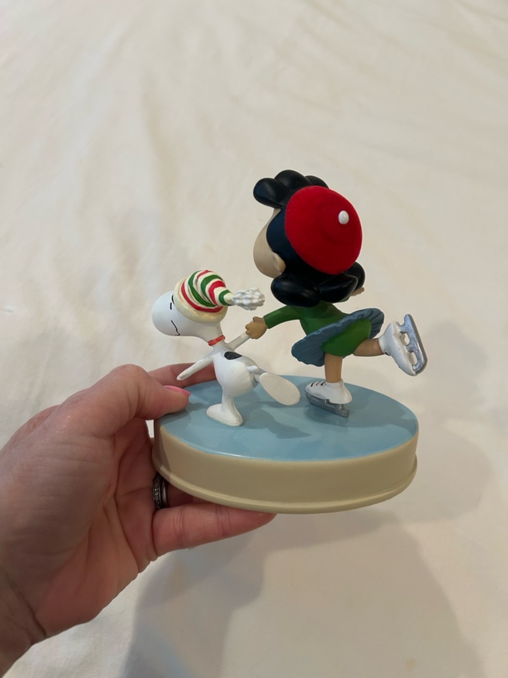 Peanuts Lucy & Snoopy Ice Skating Figurine - Festive Colors - Picture 2 of 2